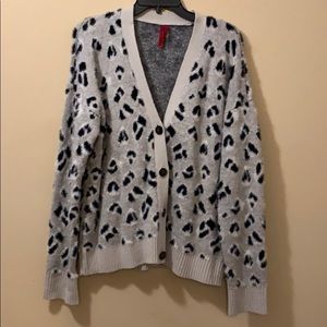 Leopard sweater